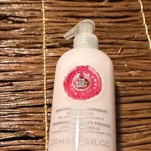 NEW discontinued body shop early Harvest raspberry body lotion 250ml